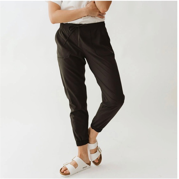 Albion Fit Jetsetter joggers - Picture 1 of 9